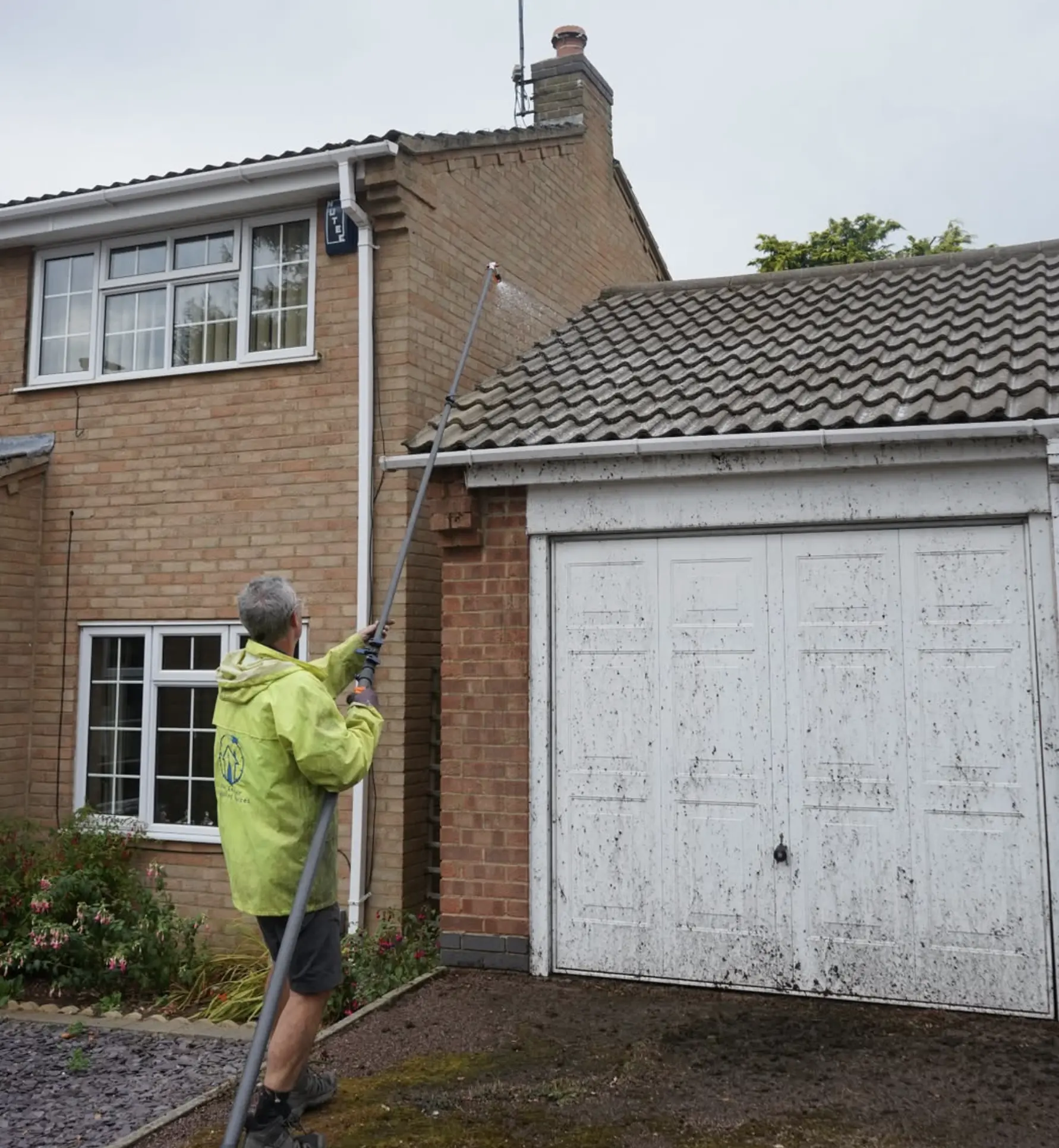 USCIS693 | Does removing moss from a roof cause leaks? Melbourne Moss Removal