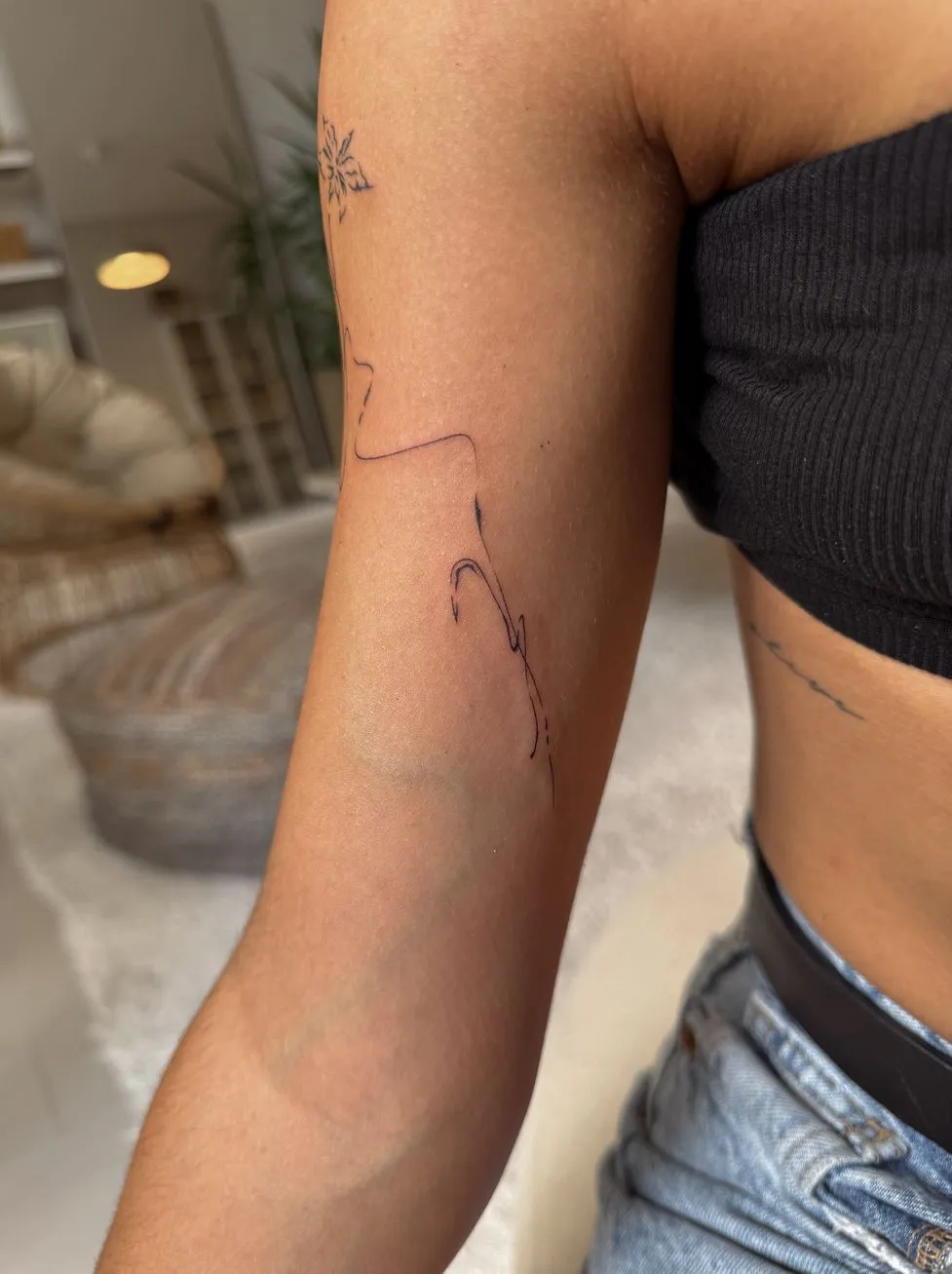 USCIS693 | Where’s the Least Painful Place to Get a Fine Line Tattoo? Why These Tattoos Feel Different